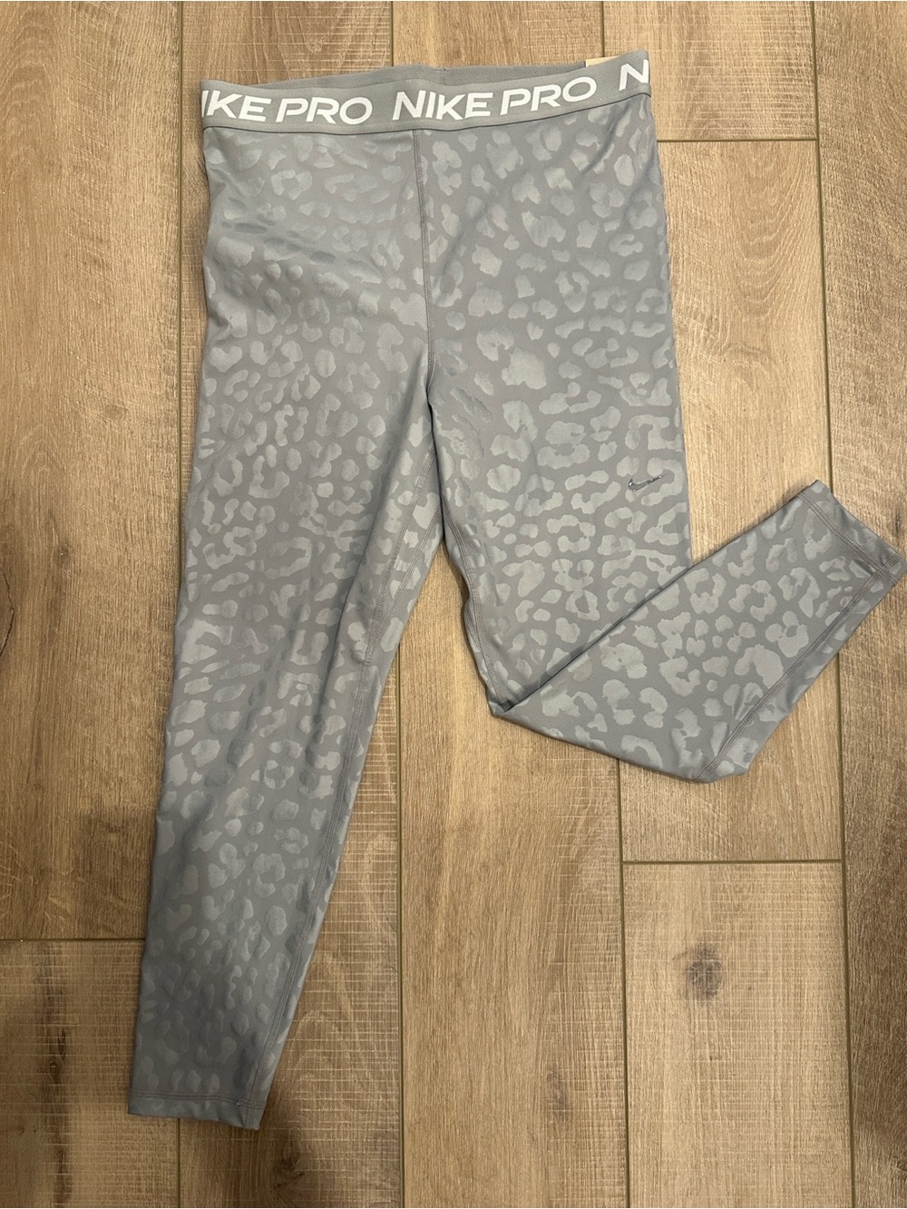 Nike Pro Light Gray Animal-Print High-Rise Leggings